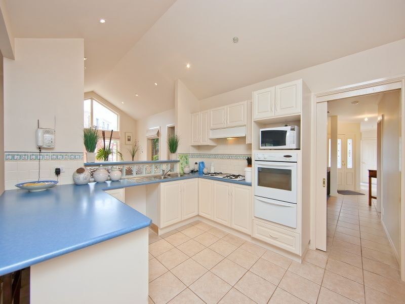 47 Manorwoods Drive, Frankston VIC 3199