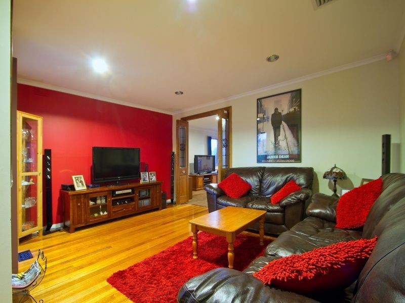 73 Dunsterville Crescent, Frankston VIC 3199