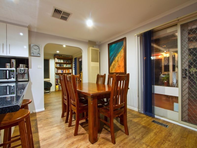 73 Dunsterville Crescent, Frankston VIC 3199