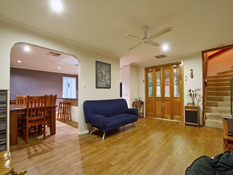 73 Dunsterville Crescent, Frankston VIC 3199