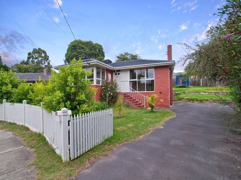 4 Lingi Court, Frankston VIC 3199