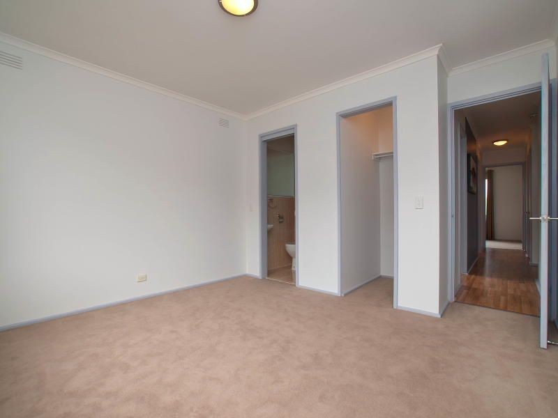 11 Narambi Crescent, Frankston VIC 3199