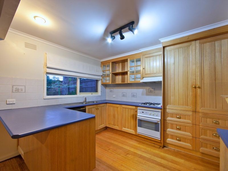 6 Lowan Court, Frankston VIC 3199