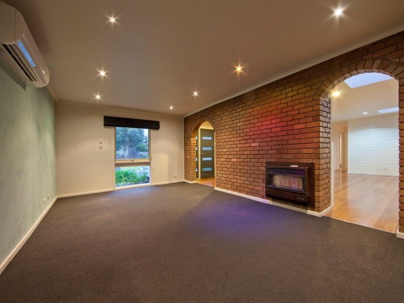 6 Lowan Court, Frankston VIC 3199