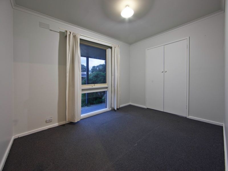 6 Lowan Court, Frankston VIC 3199