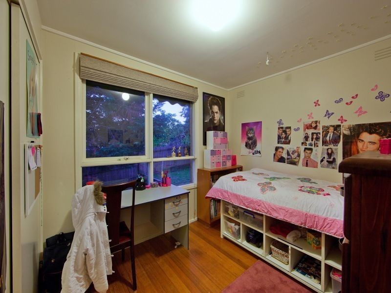 1 Mayfair Court, Frankston VIC 3199