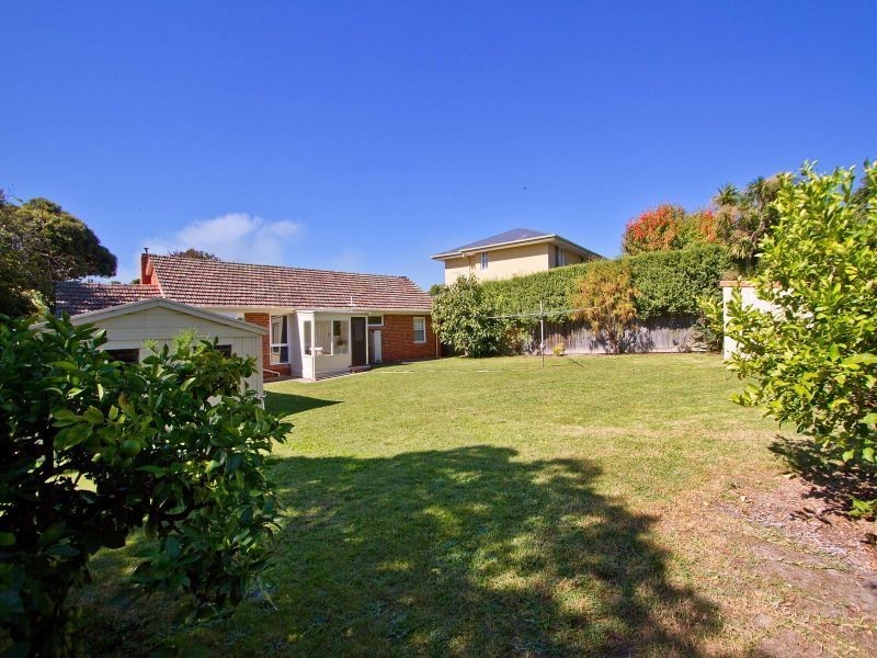 12 Ronald Avenue, Frankston South VIC 3199