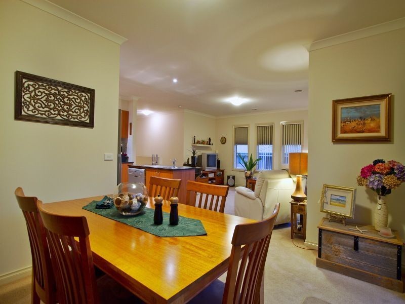 2/102 Sycamore Road, Frankston South VIC 3199