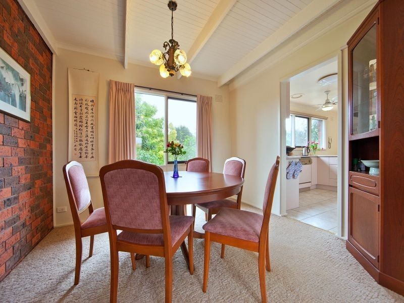 4 Warnoo Court, Frankston South VIC 3199