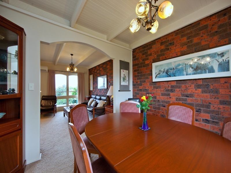 4 Warnoo Court, Frankston South VIC 3199