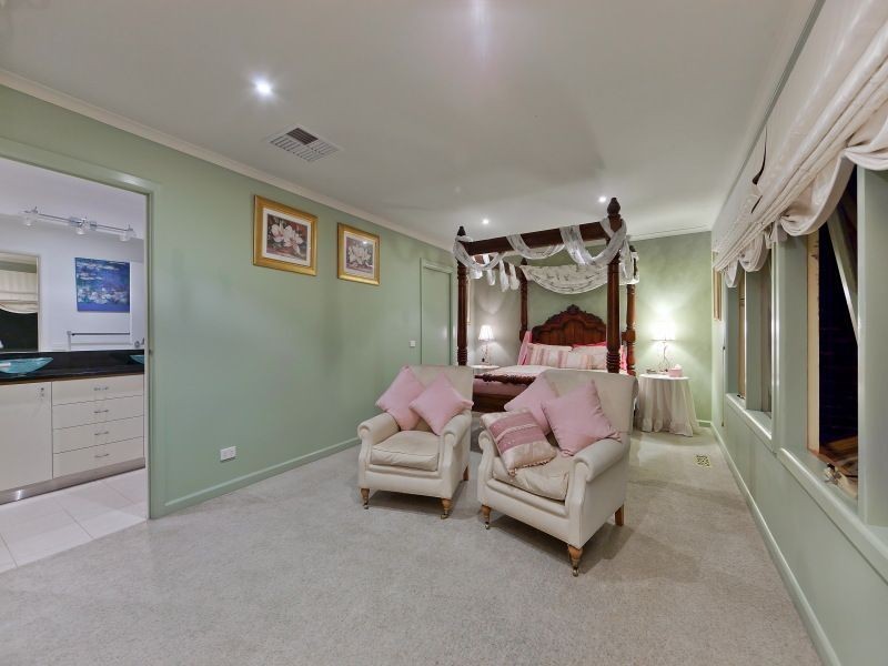 41 Summit Road, Frankston VIC 3199