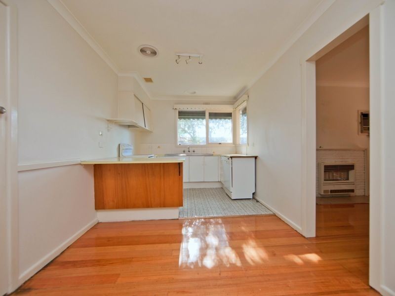5 Gulwa Avenue, Frankston VIC 3199