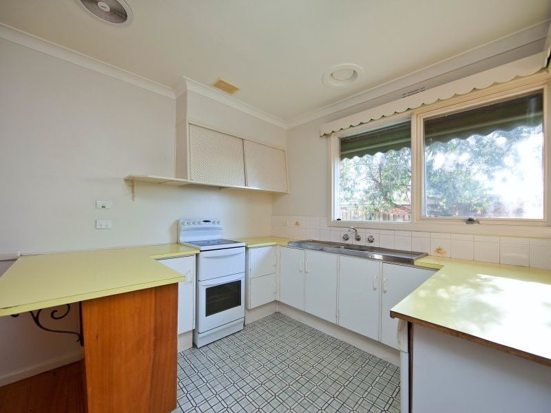 5 Gulwa Avenue, Frankston VIC 3199