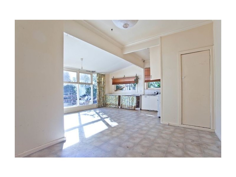 35 Summit Road, Frankston VIC 3199
