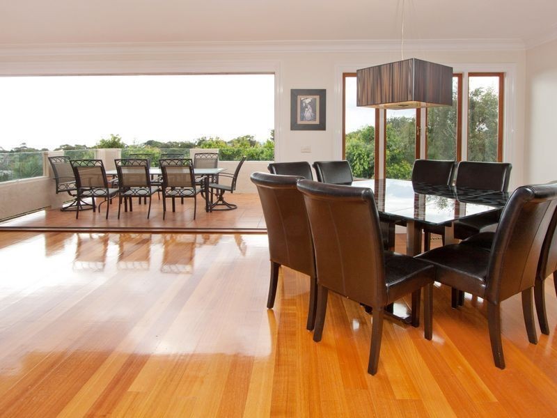 36 Woodlands Grove, Frankston VIC 3199