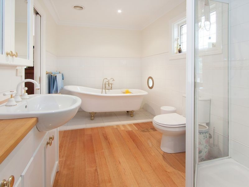 36 Woodlands Grove, Frankston VIC 3199