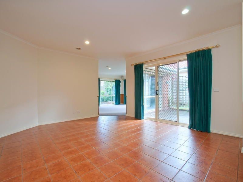 43 The Promenade, Narre Warren South VIC 3805