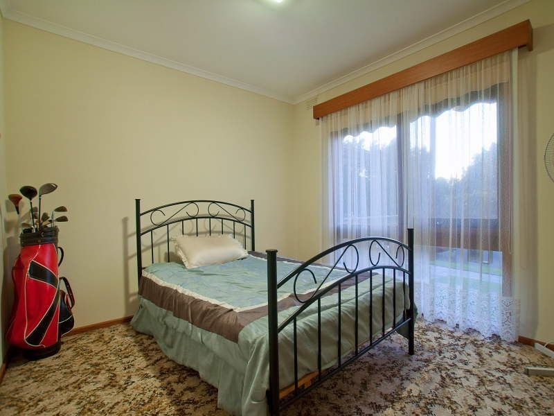 1 The Trossachs, Frankston VIC 3199