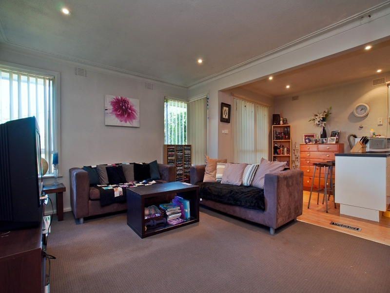 19 Woolston Drive, Frankston South VIC 3199