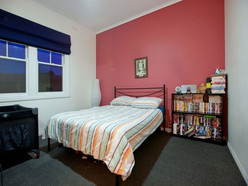 16 Seaview Avenue, Mornington VIC 3931