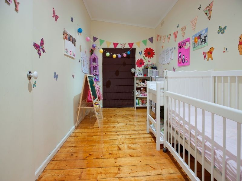 16 Seaview Avenue, Mornington VIC 3931