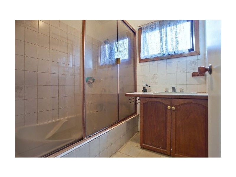 8 Spray Street, Frankston VIC 3199