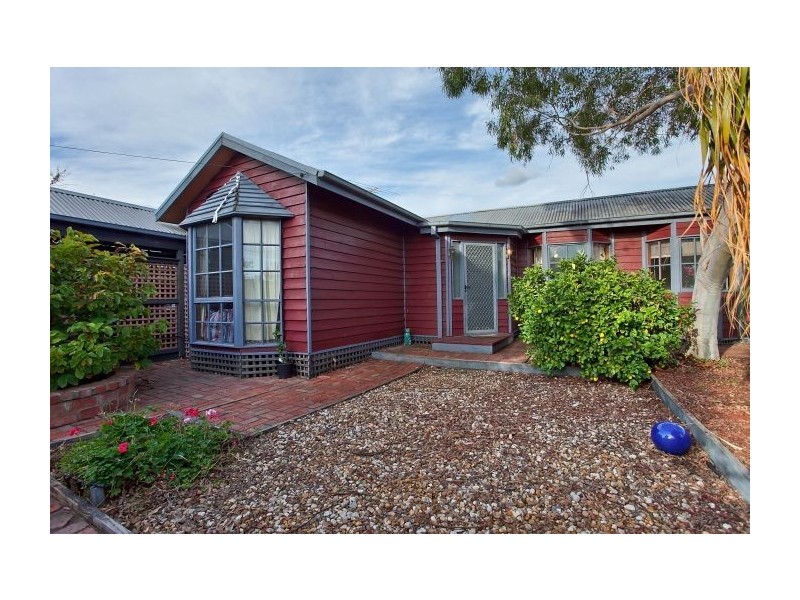 8 Spray Street, Frankston VIC 3199