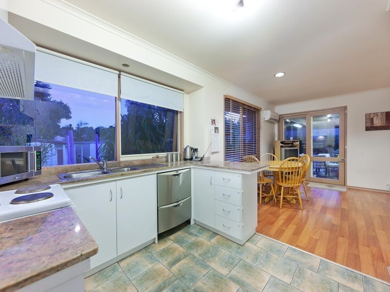 80 Raphael Crescent, Frankston VIC 3199