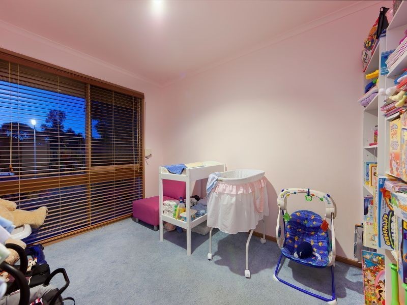 80 Raphael Crescent, Frankston VIC 3199