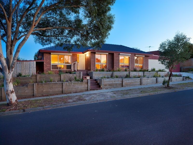80 Raphael Crescent, Frankston VIC 3199