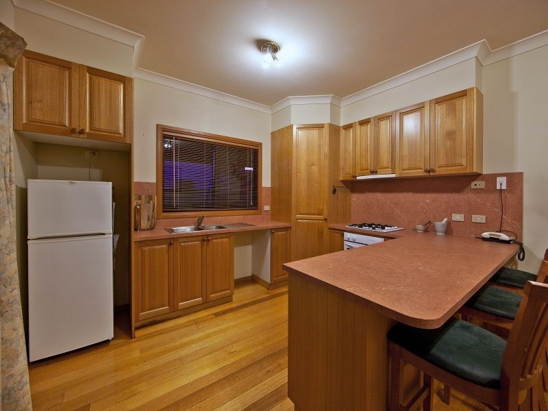 8 Colin Avenue, Frankston VIC 3199