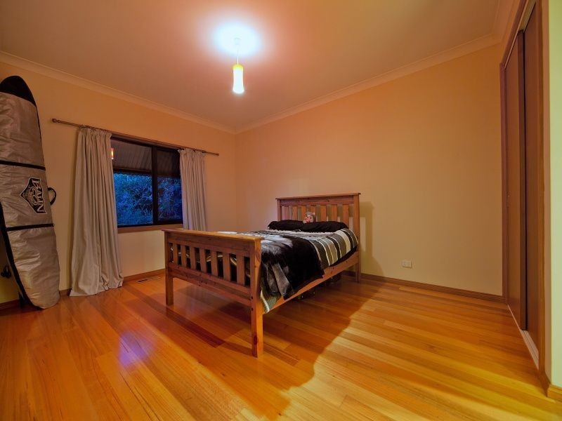 8 Colin Avenue, Frankston VIC 3199