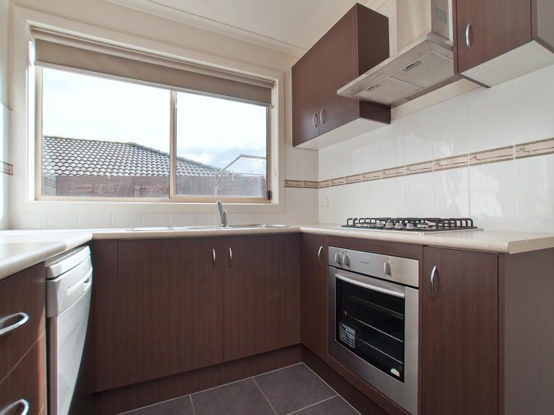 3/6 Raymond  Street, Somerville VIC 3912