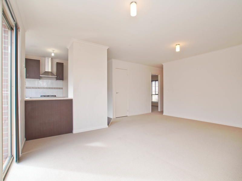 3/6 Raymond  Street, Somerville VIC 3912