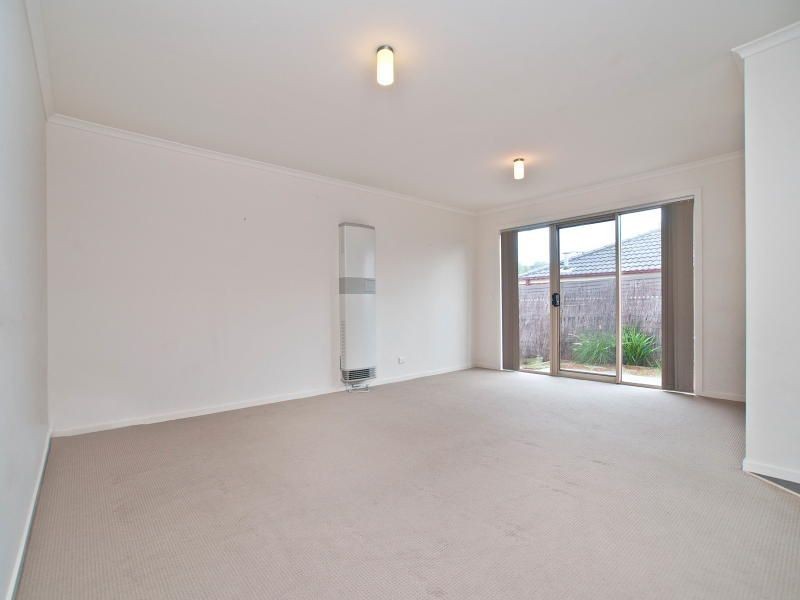 3/6 Raymond  Street, Somerville VIC 3912