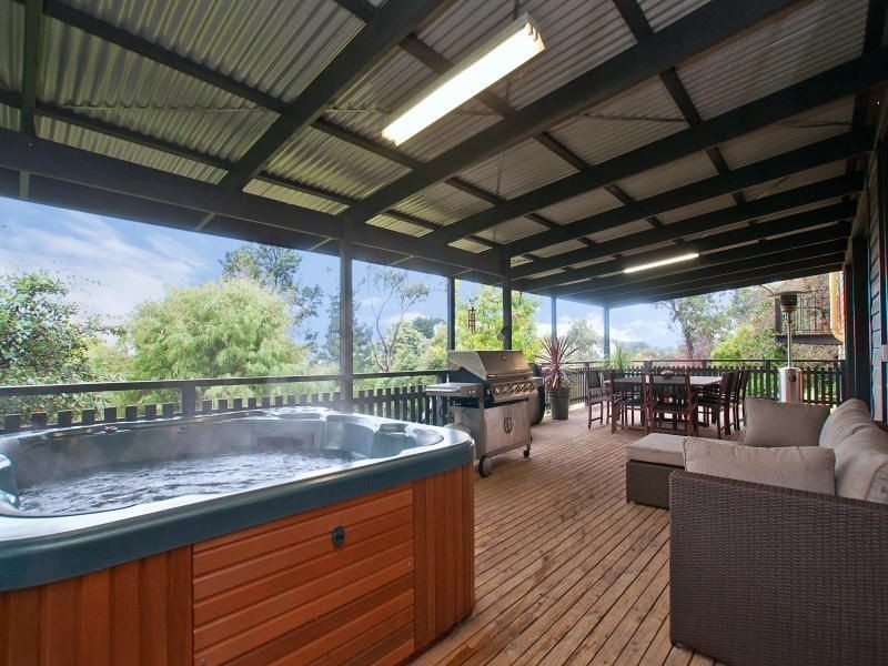 13 Mountain Avenue, Frankston South VIC 3199