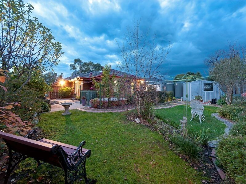 35 Darius Avenue, Frankston VIC 3199