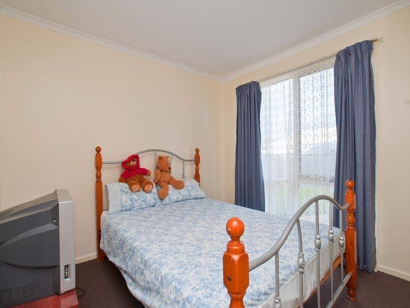25 Wiltshire Drive, Somerville VIC 3912