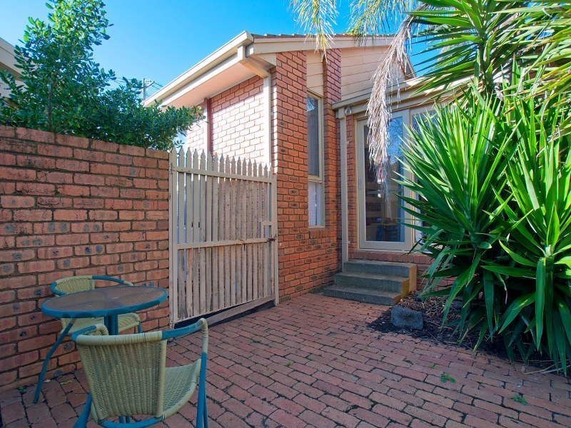 25 Wiltshire Drive, Somerville VIC 3912