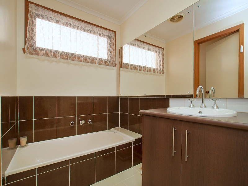 10 Lipton Drive, Frankston VIC 3199