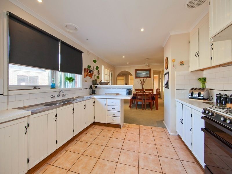 5 Conway Court, Somerville VIC 3912