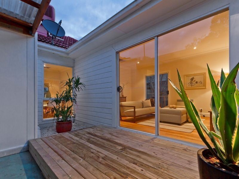 15 Raymond Avenue, Frankston VIC 3199