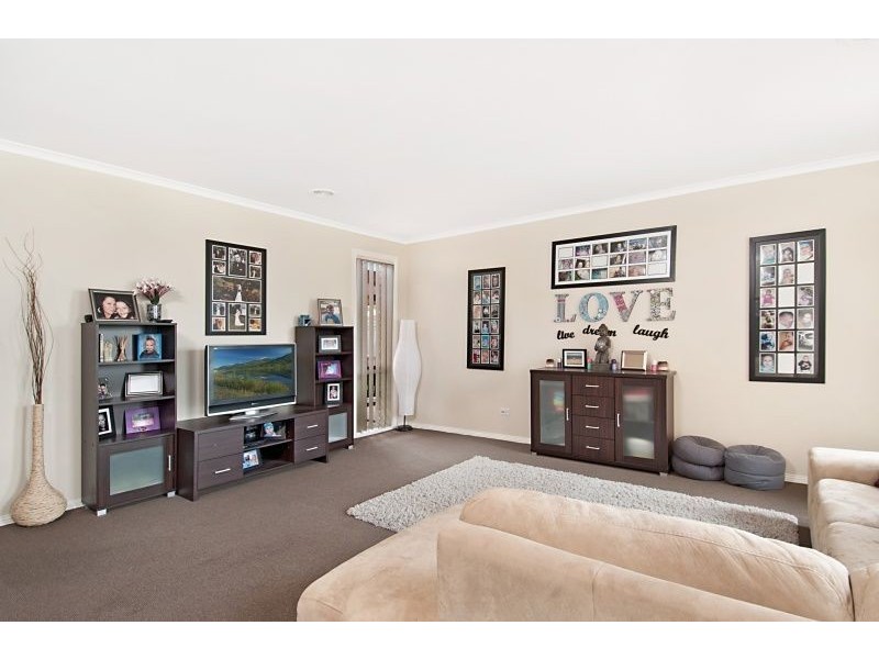 6 Solwood Court, Somerville VIC 3912