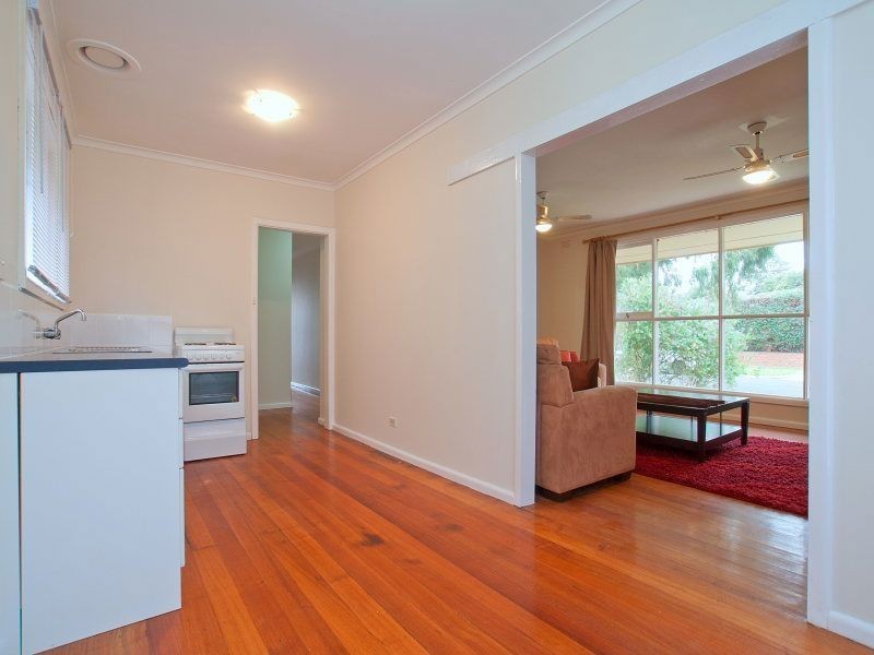 17 Bradshaw Street, Frankston VIC 3199