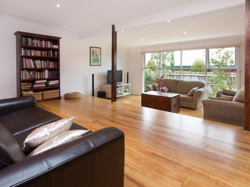 11 Stradbroke Avenue, Frankston South VIC 3199