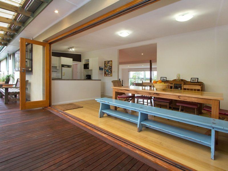 11 Stradbroke Avenue, Frankston South VIC 3199