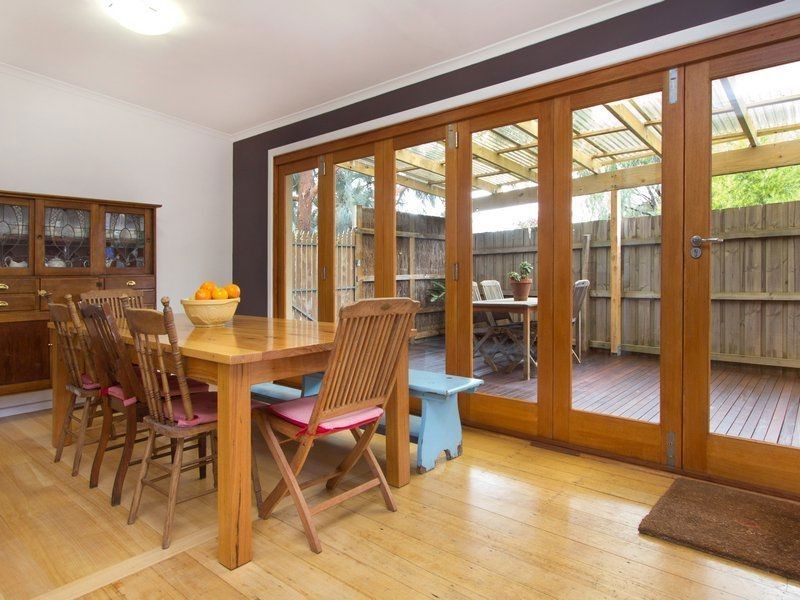 11 Stradbroke Avenue, Frankston South VIC 3199