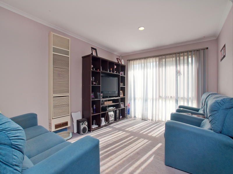 2 Elenya Court, Frankston VIC 3199