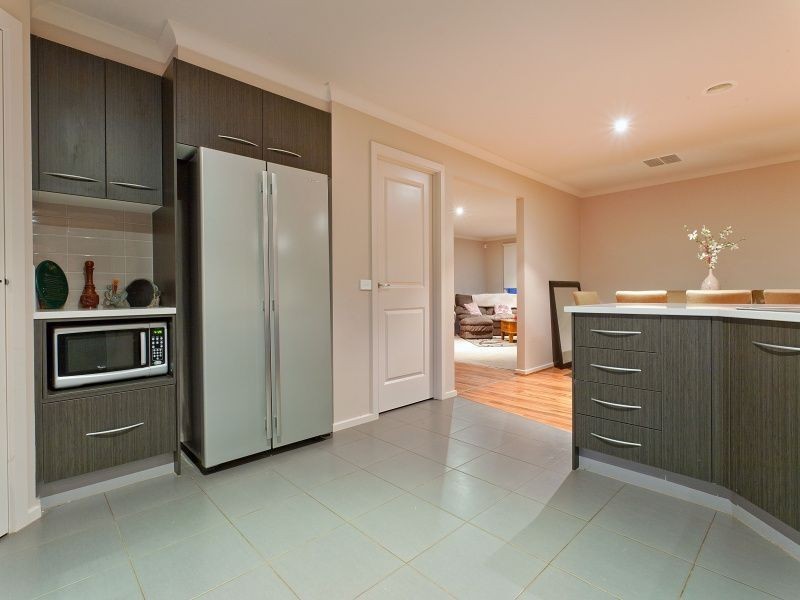 6 Victor Drive, Hastings VIC 3915