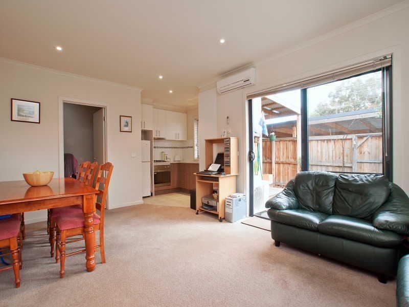 11/33 Deane Street, Frankston VIC 3199